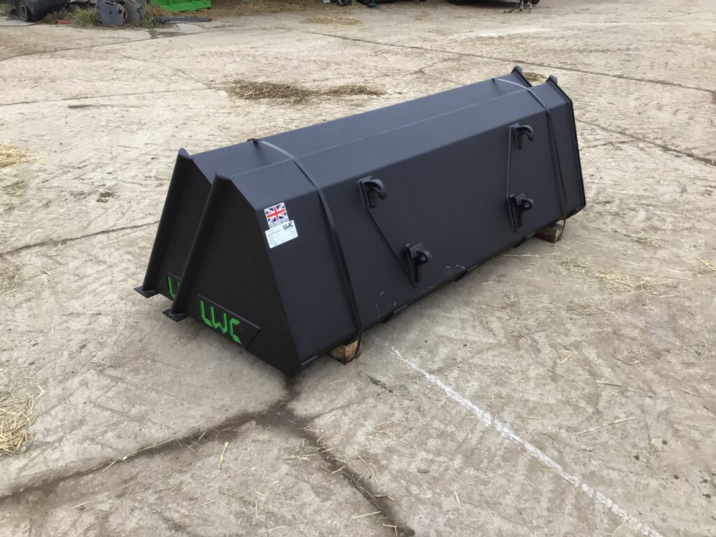 LWC 7FT BUCKET