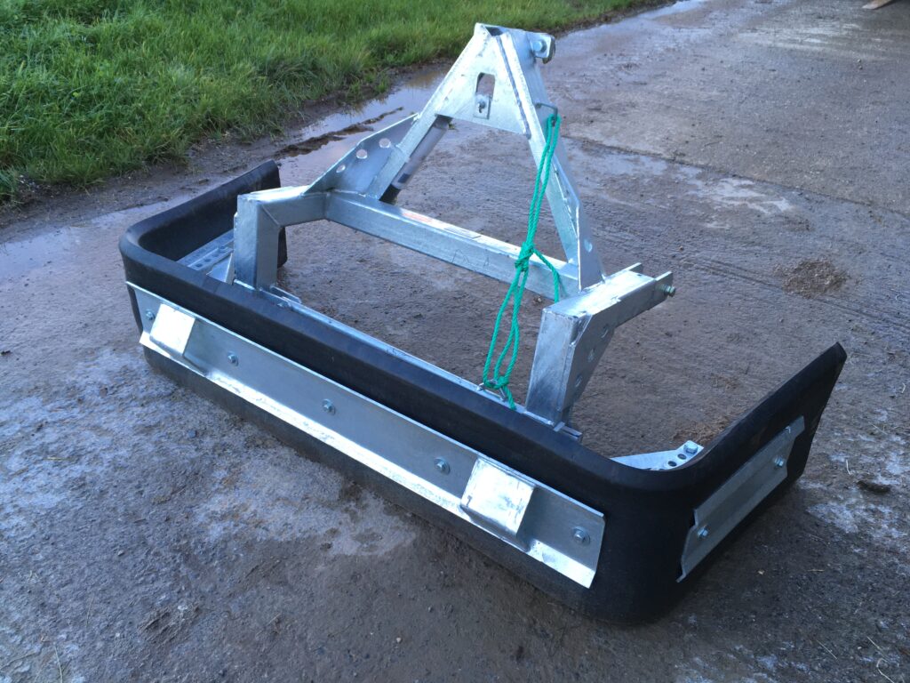 New Ritchie galvanised heavy duty yard scraper