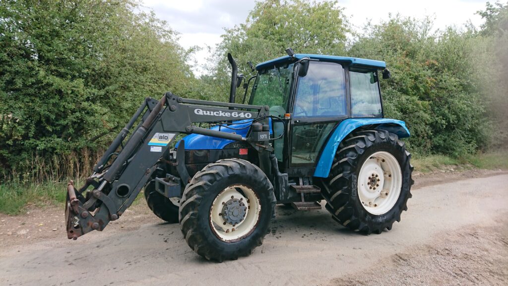 Ford New Holland 7635