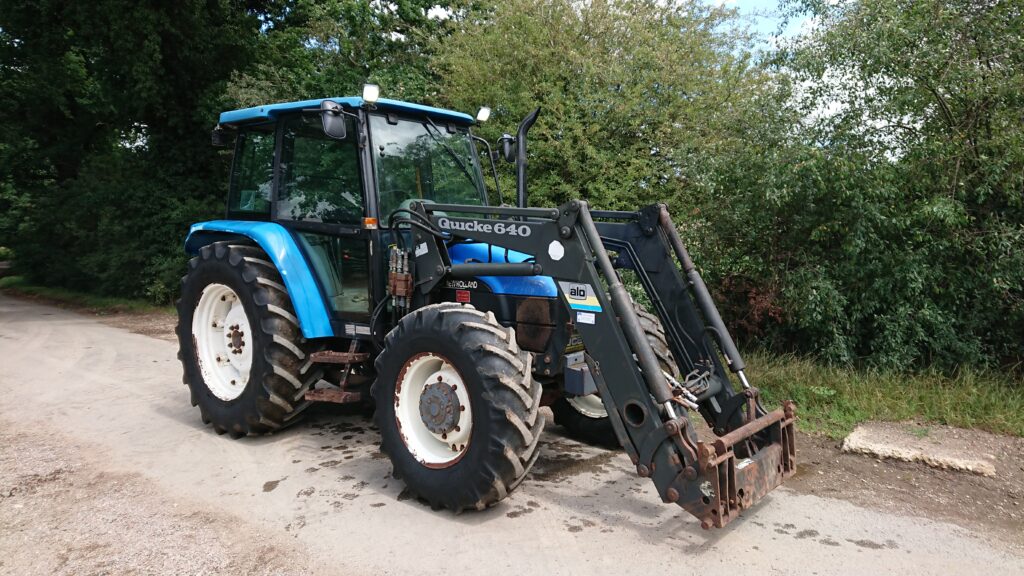 Ford New Holland 7635