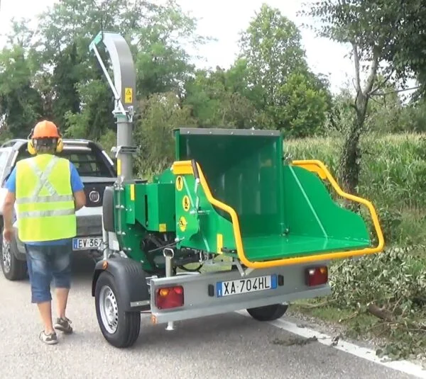 GL&D Galaxi Trailed Woodchipper