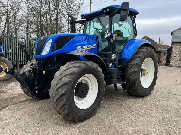 NEW HOLLAND T7.260