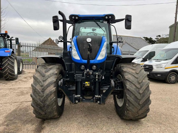 NEW HOLLAND T7.260