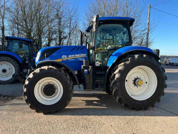 NEW HOLLAND T7.260