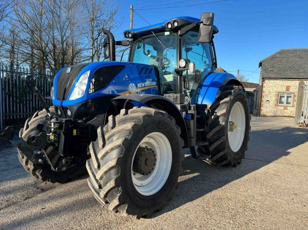 NEW HOLLAND T7.260