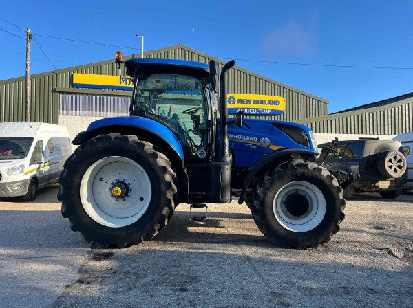 NEW HOLLAND T7.260