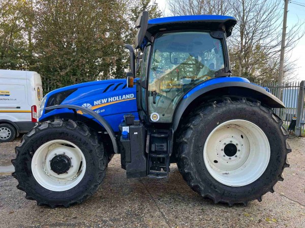 NEW HOLLAND T6.155