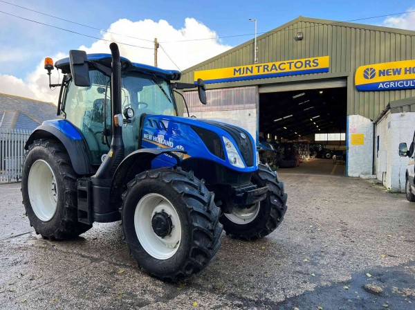 NEW HOLLAND T6.155