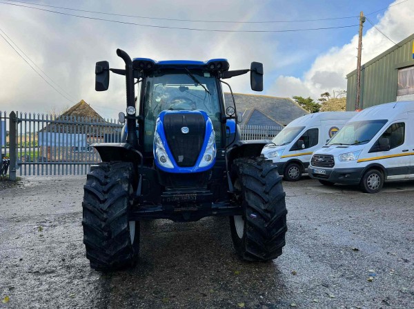 NEW HOLLAND T6.155