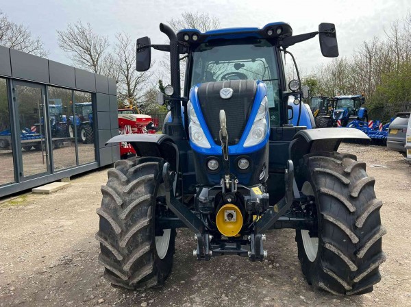 NEW HOLLAND T7.225