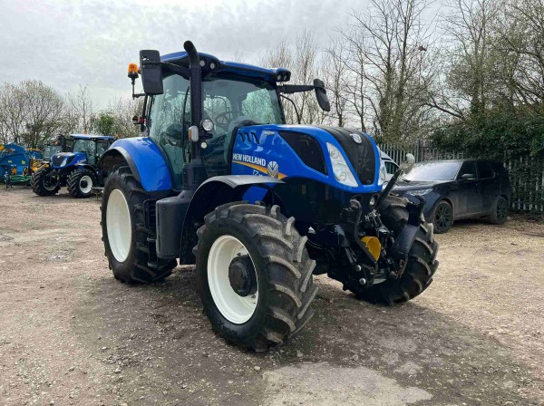 NEW HOLLAND T7.225