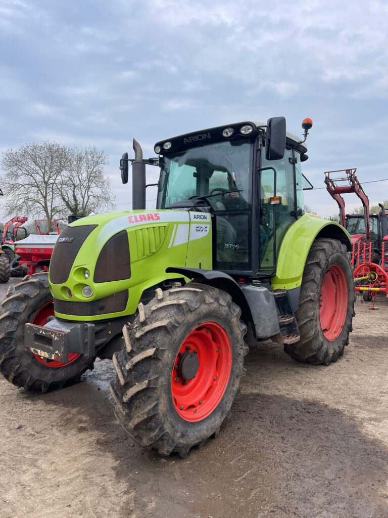 CLAAS ARION 610C TRACTOR.