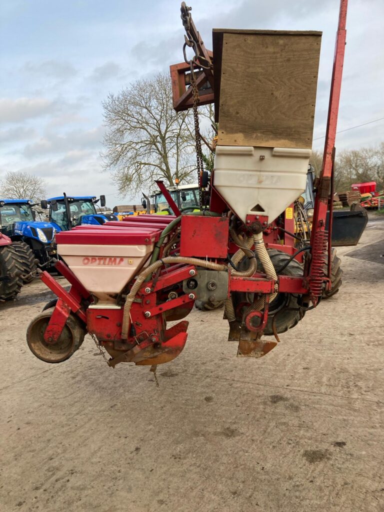 KVERNELAND OPTIMA 6 ROW MAIZE DRILL