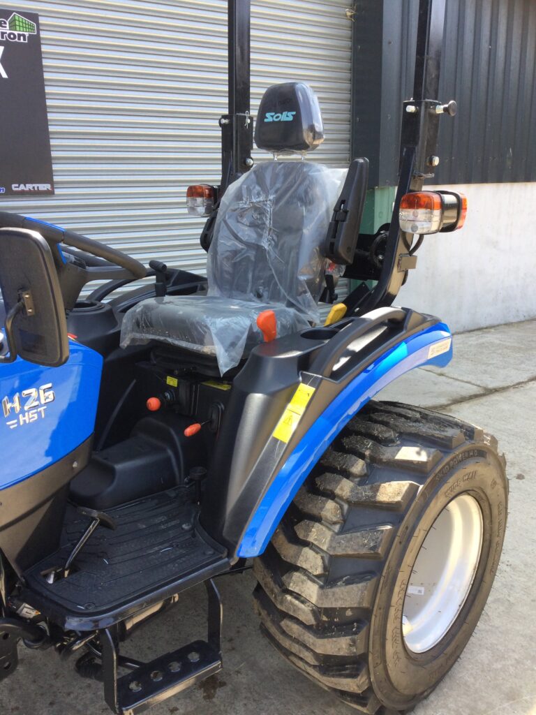 NEW SOLIS 26 HST COMPACT TRACTOR