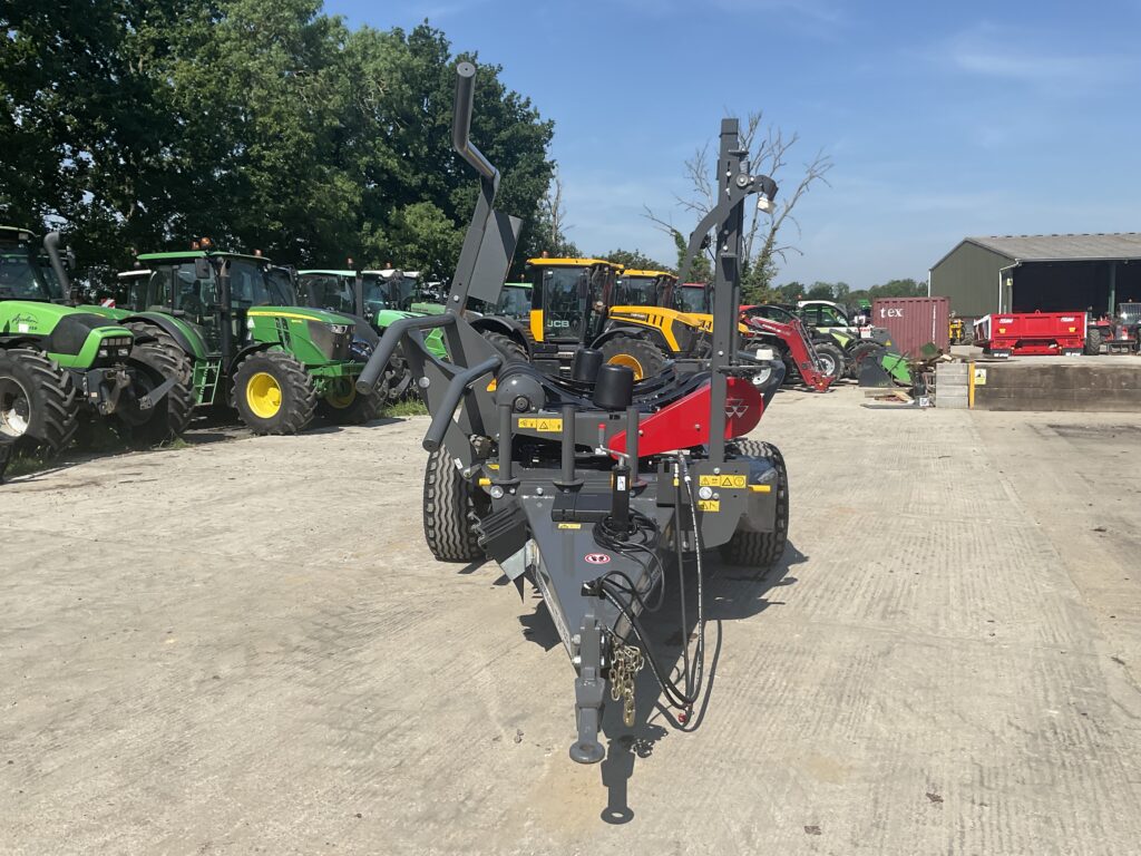 MASSEY FERGUSON 160 TW