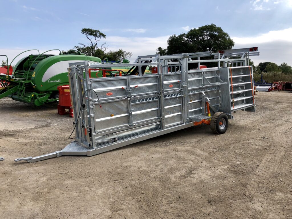 Ritchie Mobile Cattle Crate