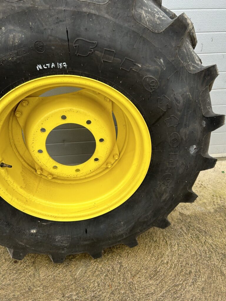 Firestone Performer 85 Extra 420/85X24 On Rims