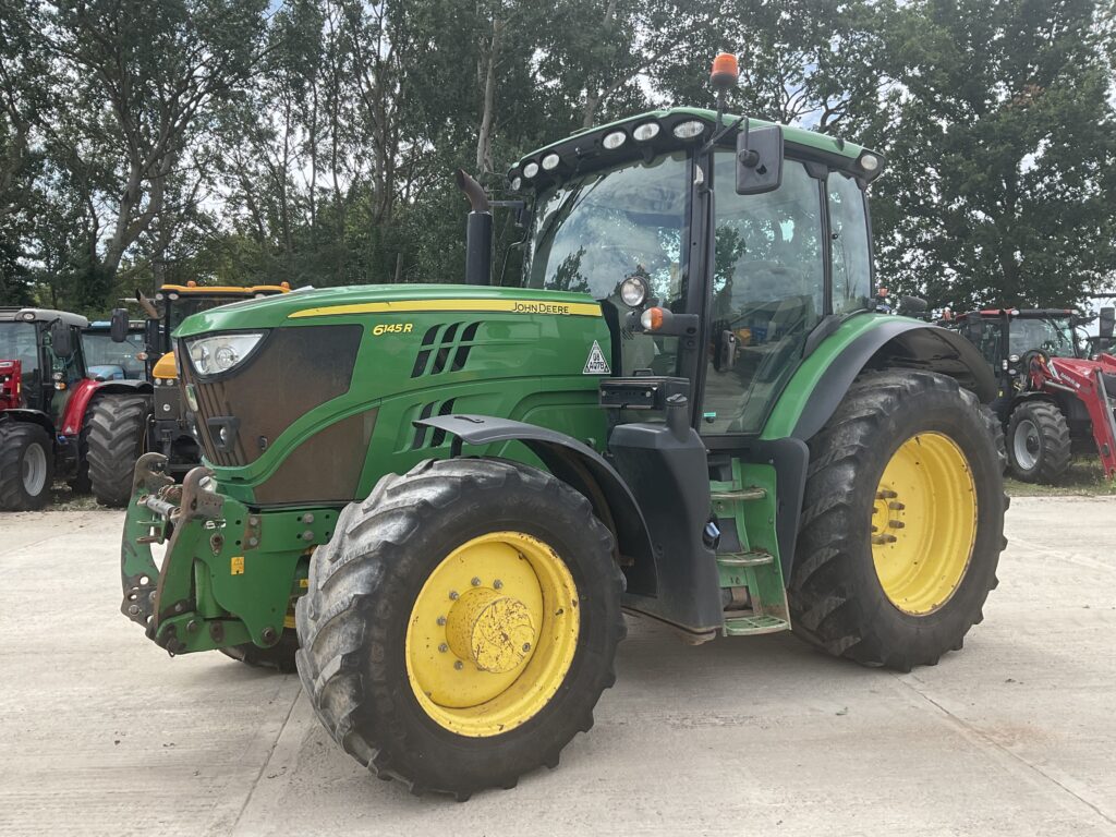 JOHN DEERE 6145R