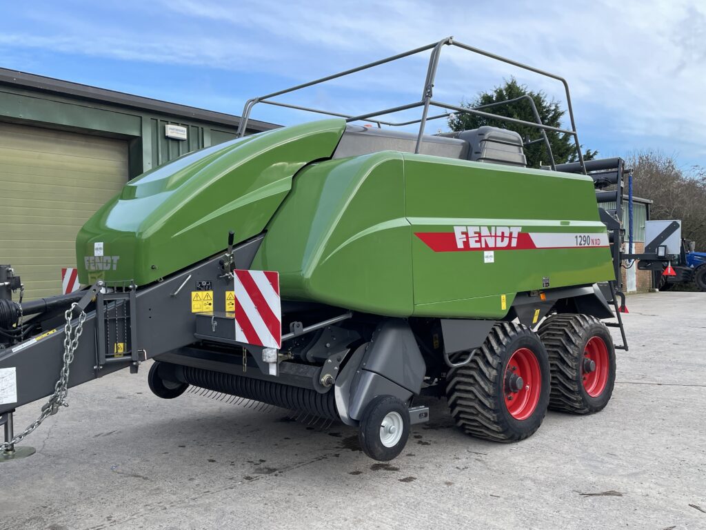 Fendt 1290 XD Square Baler