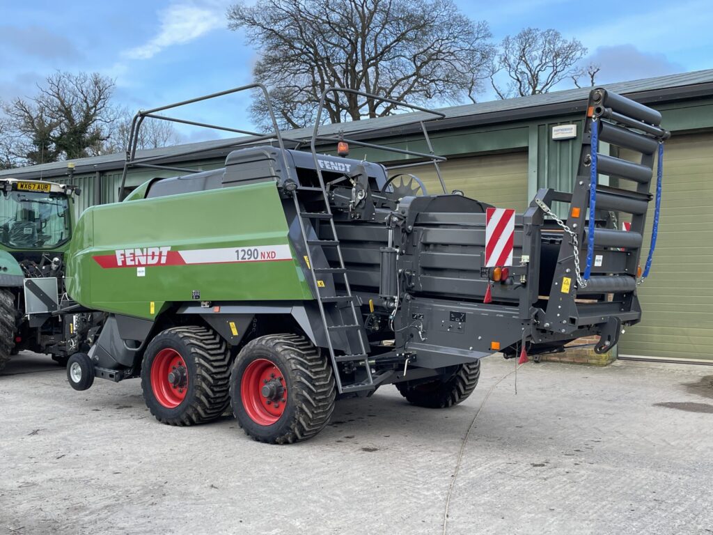 Fendt 1290 XD Square Baler