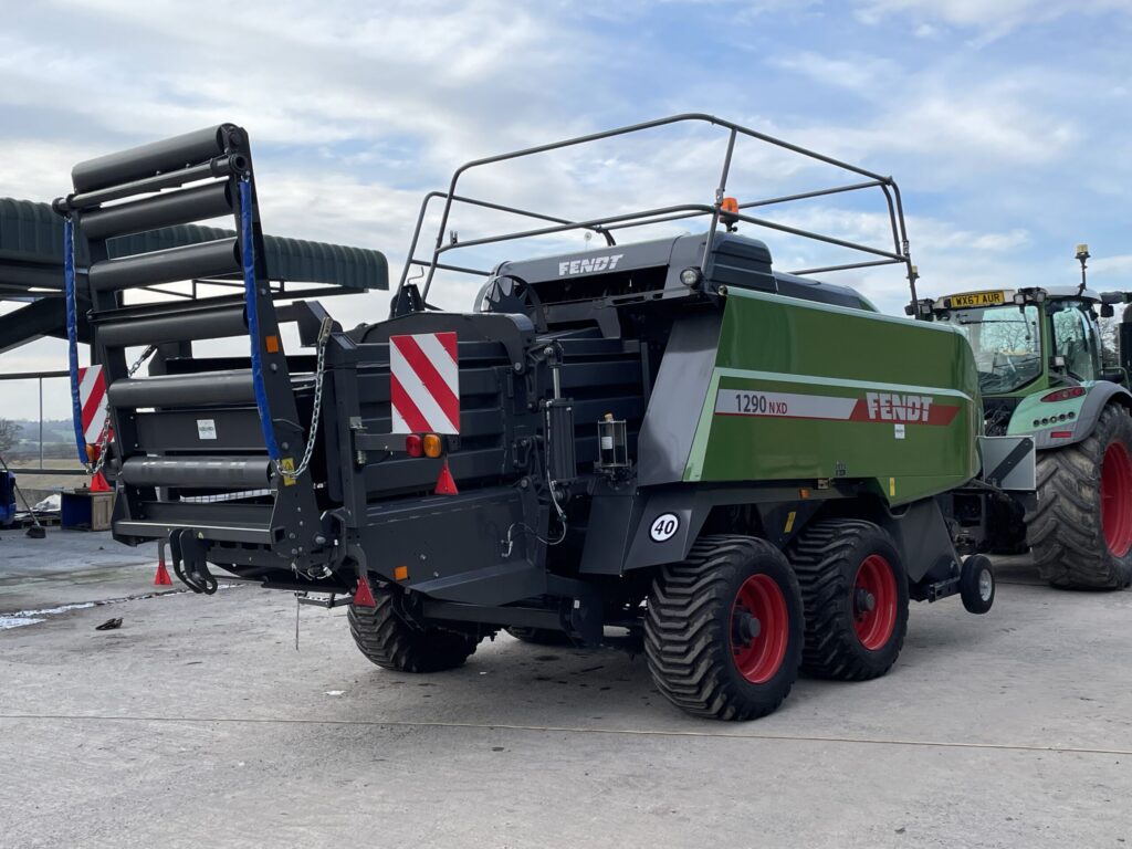 Fendt 1290 XD Square Baler