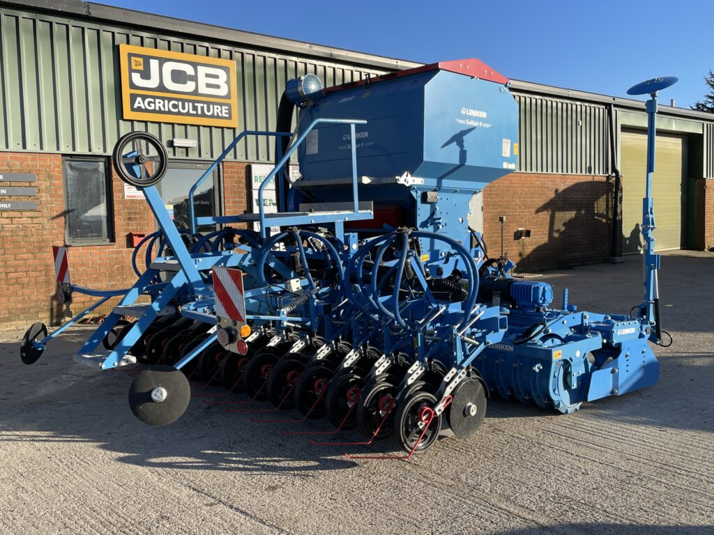 Lemken Zirkon 12 & Solitair 9 Power Harrow Drill