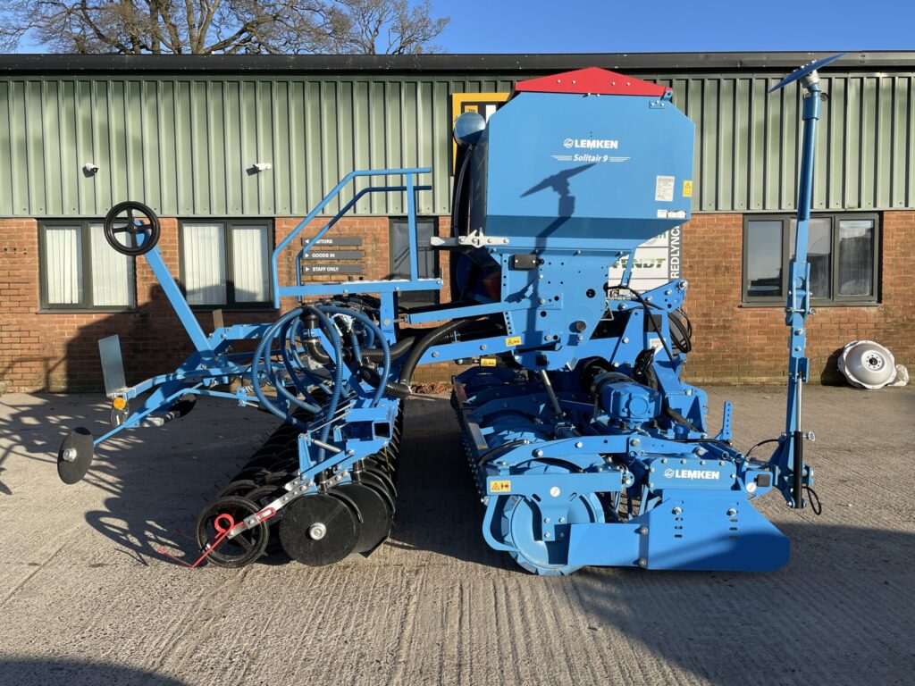 Lemken Zirkon 12 & Solitair 9 Power Harrow Drill