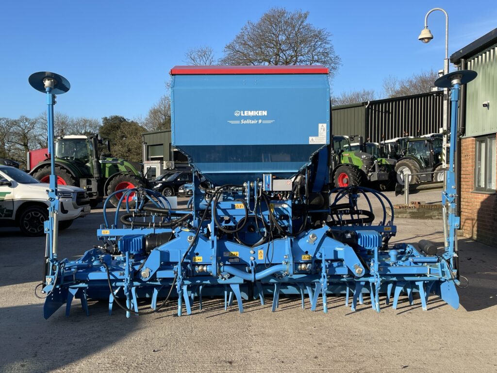 Lemken Zirkon 12 & Solitair 9 Power Harrow Drill