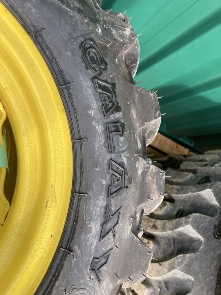 John Deere wheel and Industrial tyre set