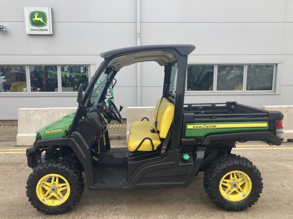 John Deere XUV865M Gator