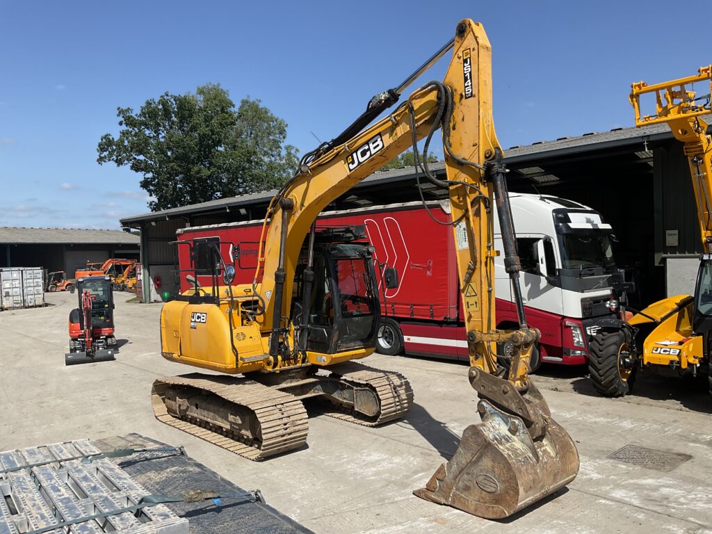 JCB JS 145 LC