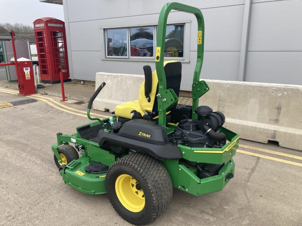 John Deere Z740R zero turn mower