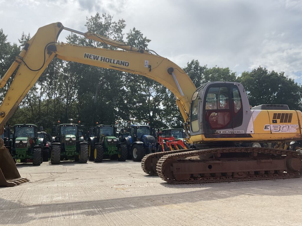 NEW HOLLAND – KOBELCO E305