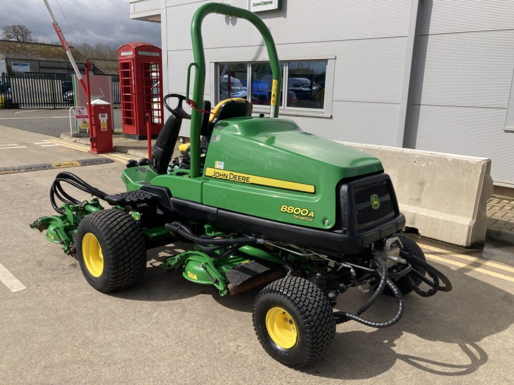 John Deere 8800A mower