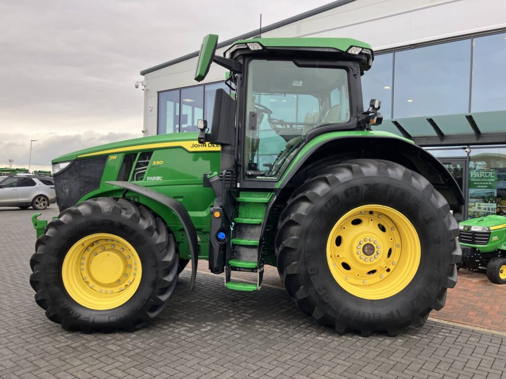 John Deere 7R 330