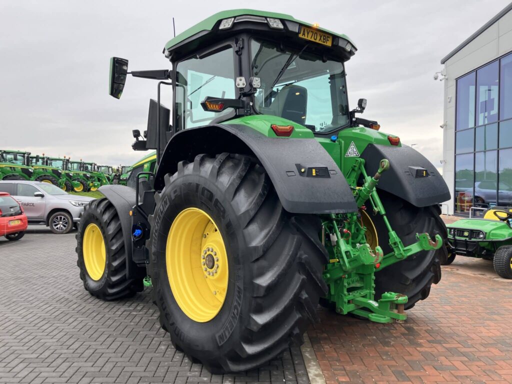 John Deere 7R 330