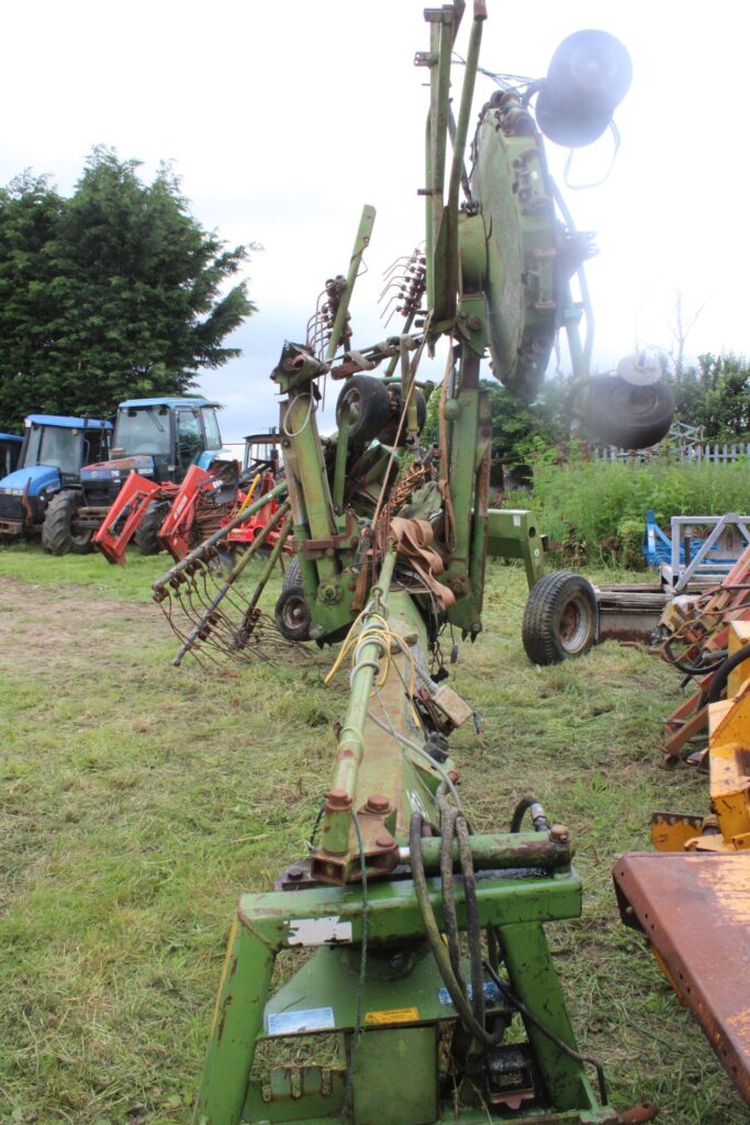 KRONE TWIN ROTOR SPARES OR REPAIRS