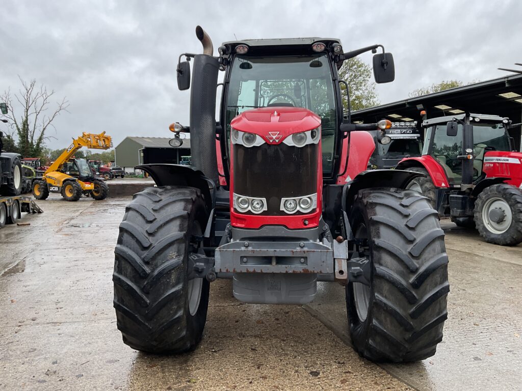 MASSEY FERGUSON 7720 DYNA-6