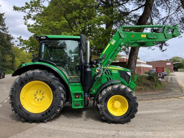 John Deere 6130R