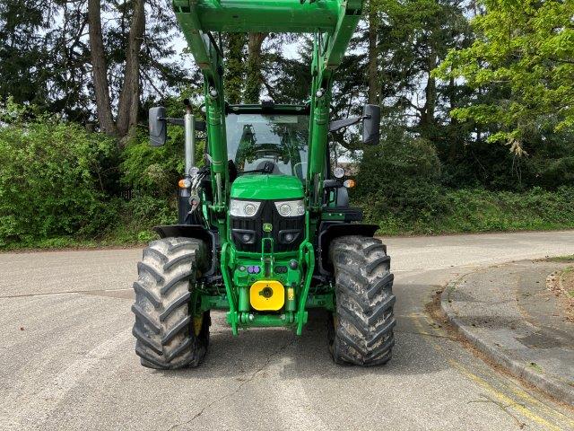 John Deere 6130R