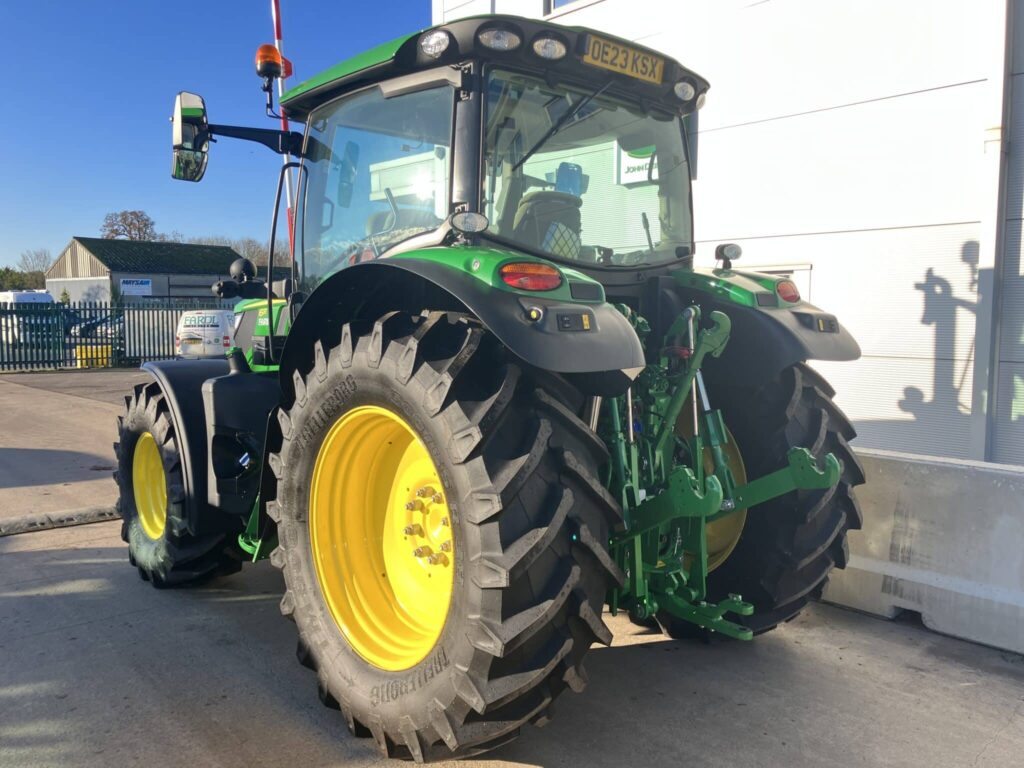 John Deere 6R 130