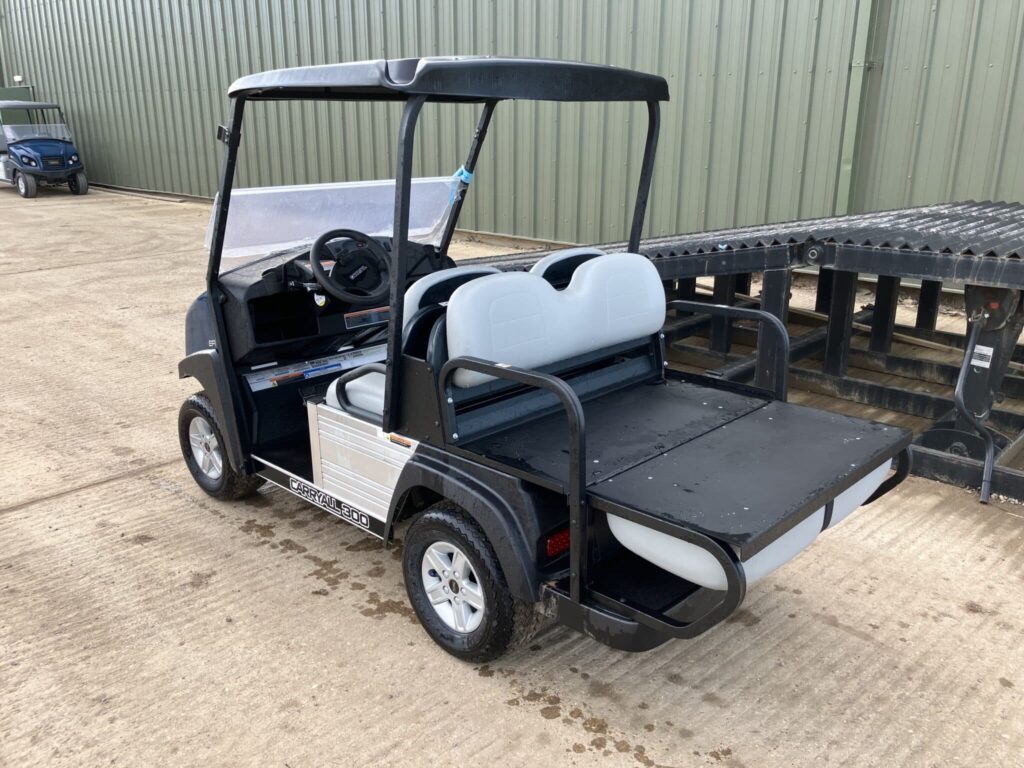 Club Car Carryall 300 w/ 4 Seat Conversion