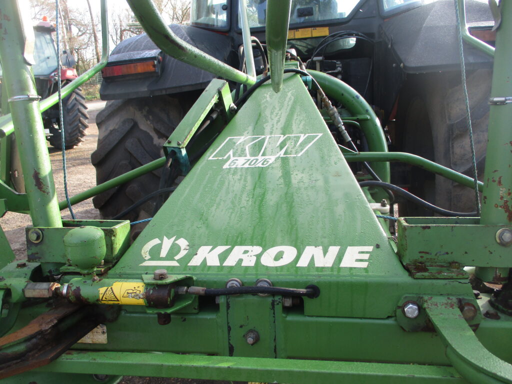 6 ROTOR TEDDER