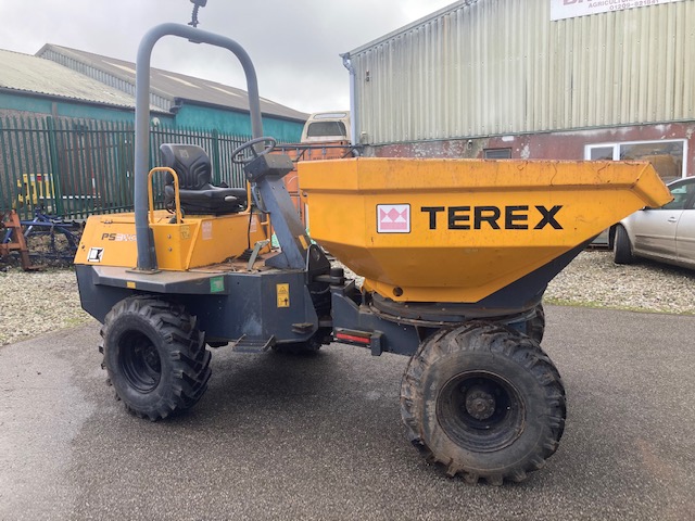 Terex 3 ton swivel tip dumper Only 500 hours Kubota engine