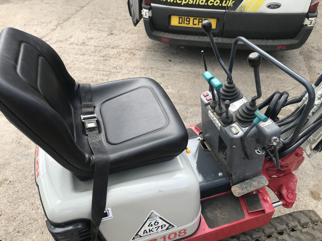 2014 Takeuchi TB108 Micro digger