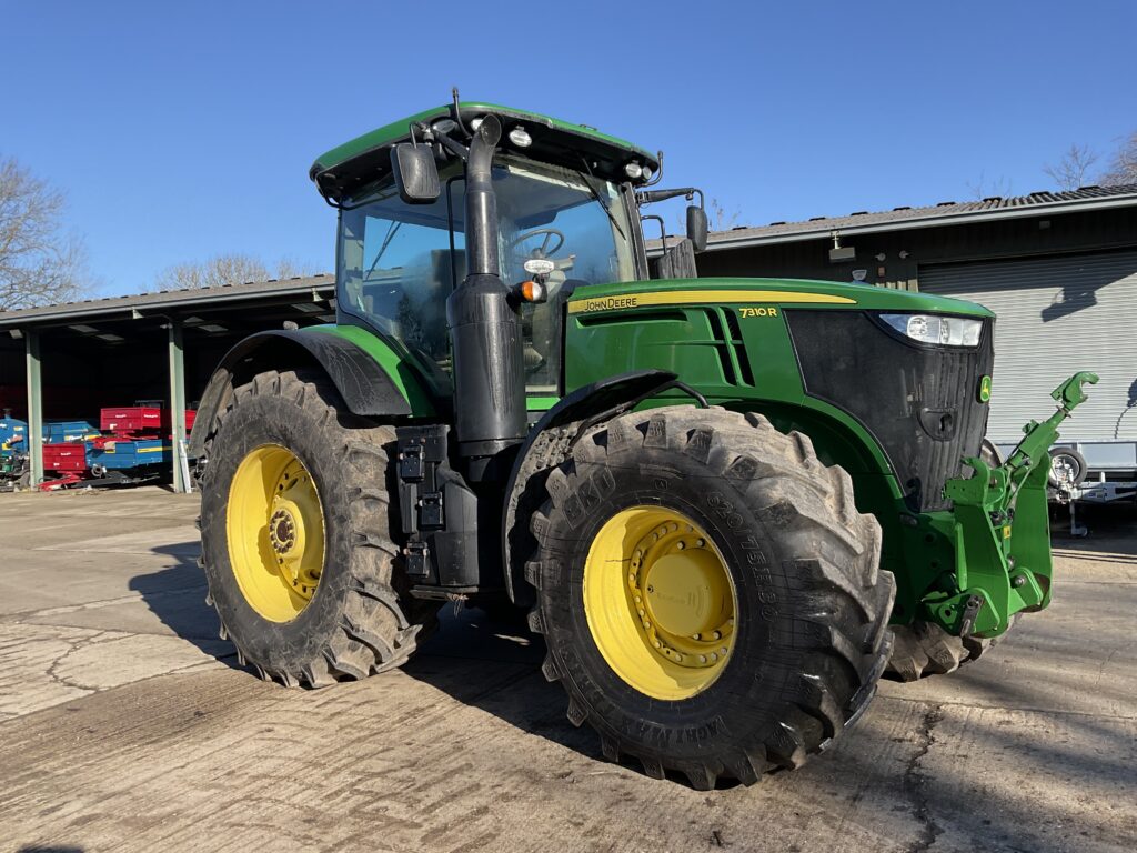 JOHN DEERE 7310R