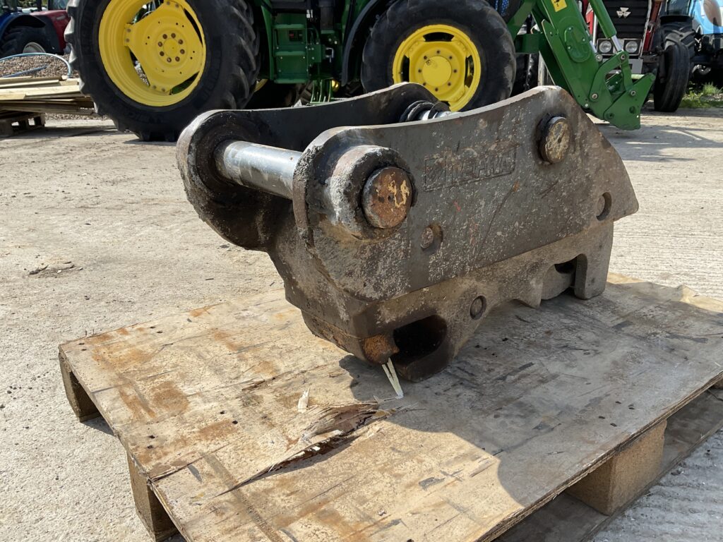 TEFRA HYDRAULIC QUICK HITCH