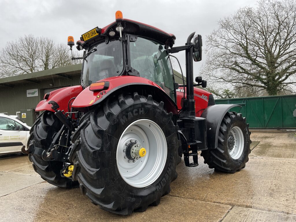 CASE IH 240 PUMA