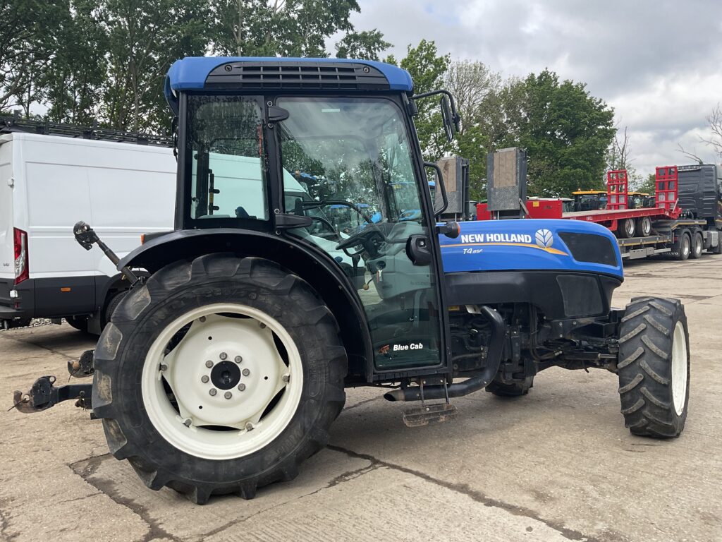 NEW HOLLAND T4.85F