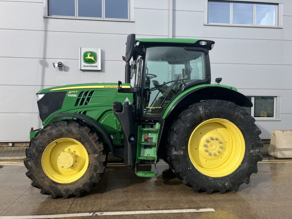 John Deere 6175R